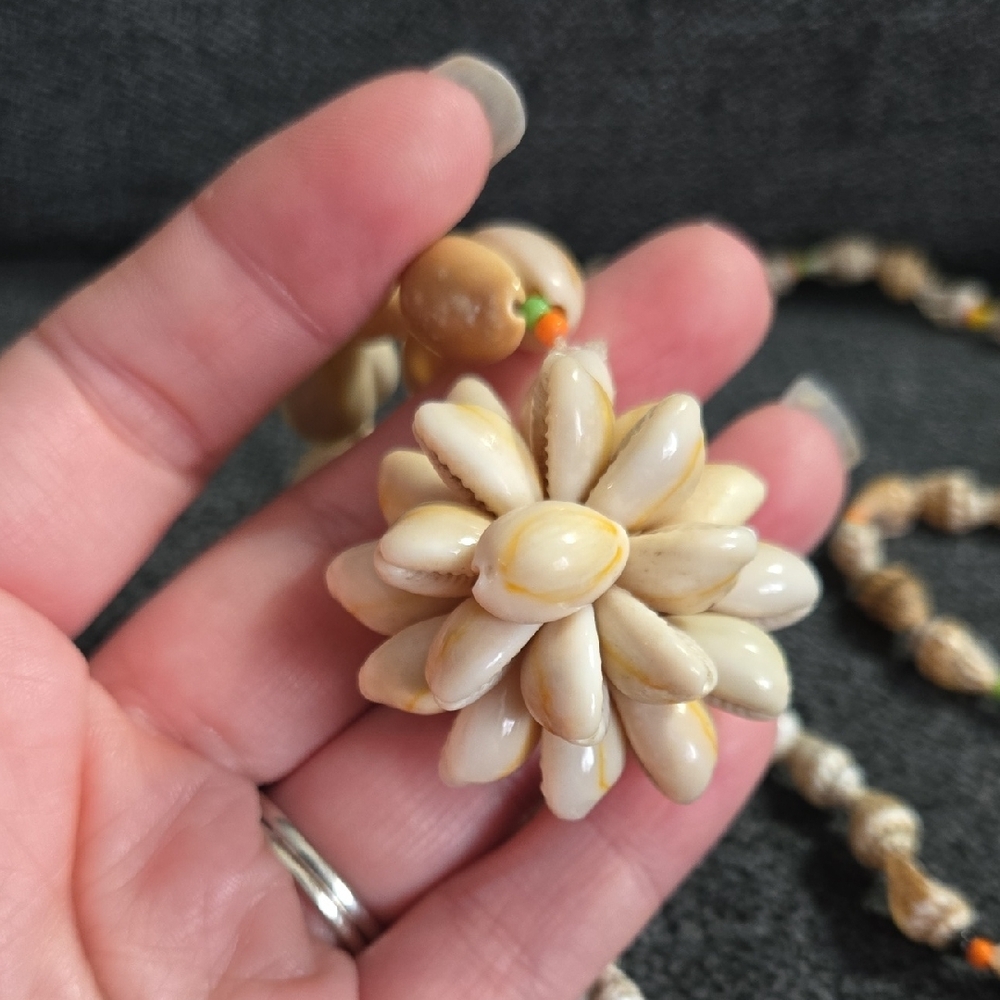 Handcrafted Cream Shell Necklace - Picture 2 of 4